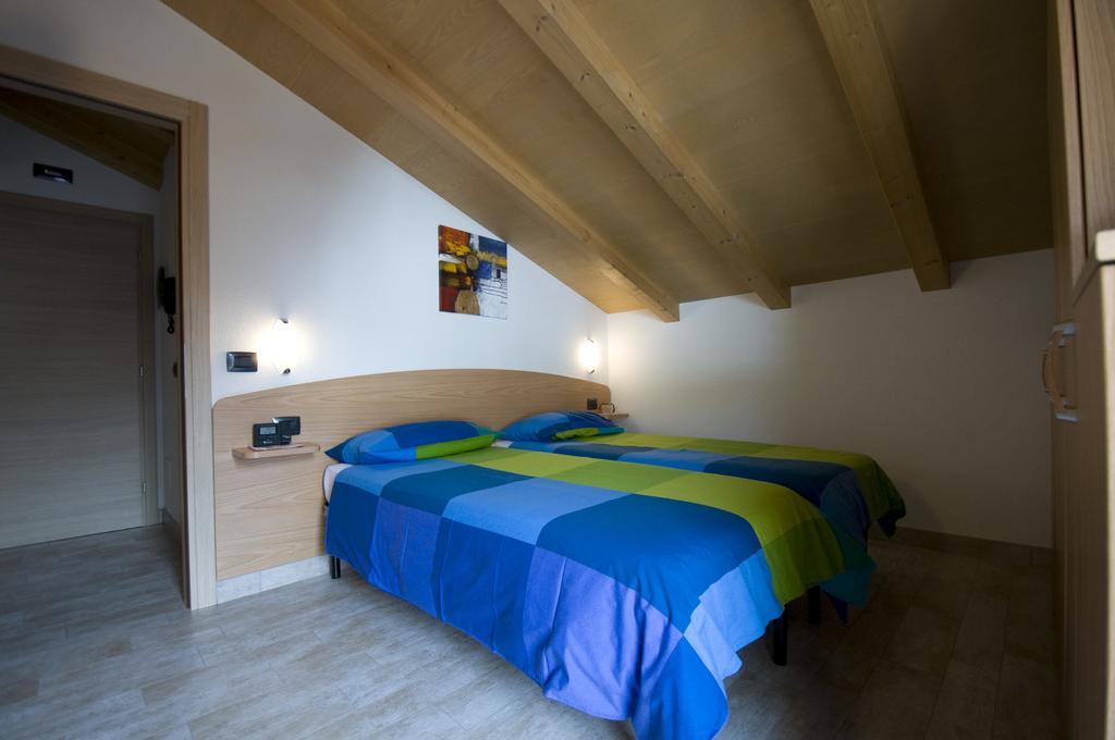 Casa Fiorella Λιβίνιο Δωμάτιο φωτογραφία